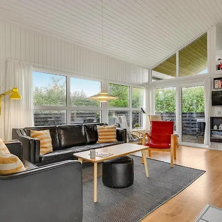 Awesome In Sydals With Sauna Ferienhaus Skovby (Syddanmark)